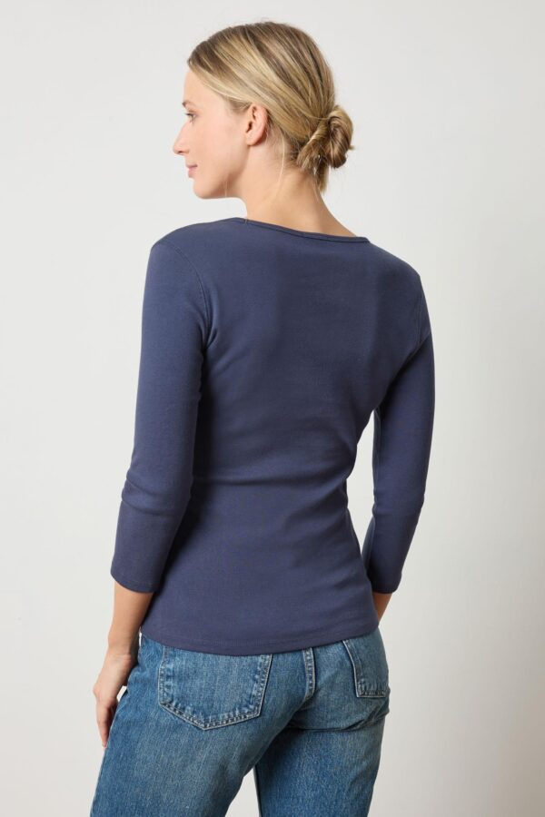 3/4 Sleeve V-Neck - Image 12