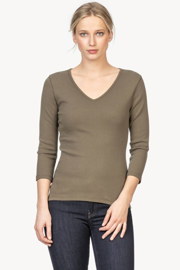 3/4 Sleeve V-Neck - Image 26
