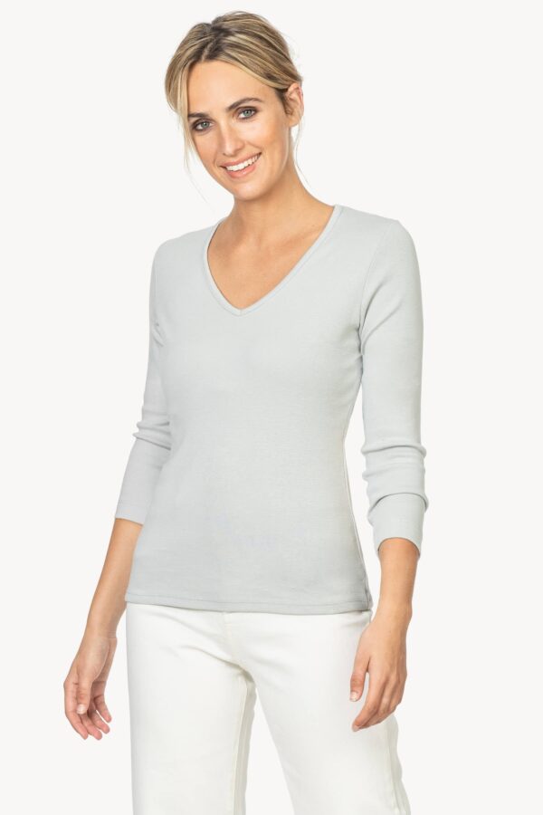 3/4 Sleeve V-Neck - Image 33