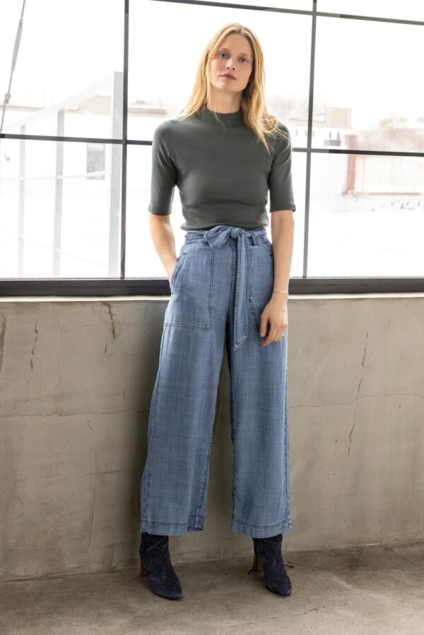 Elbow Sleeve Mock Neck - Image 17