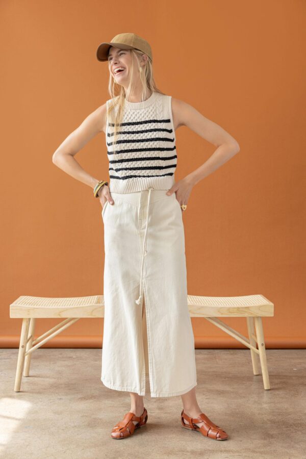 Cropped Cable Tank Sweater - Image 11
